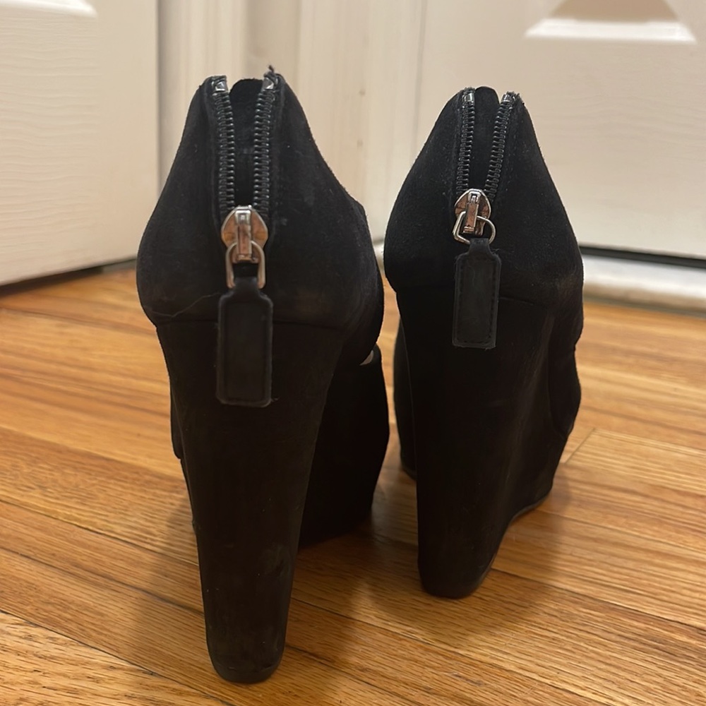 Prada shoes flat form black velvet open toe’s - Picture 4 of 7